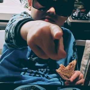 Meet your Posher, Elena